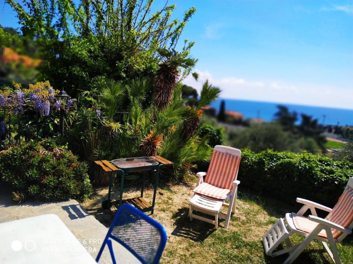 شقة Giardino Miramare Citra Zero Zero Ottanta Trentuno Lt 0737 إمبيريا المظهر الخارجي الصورة